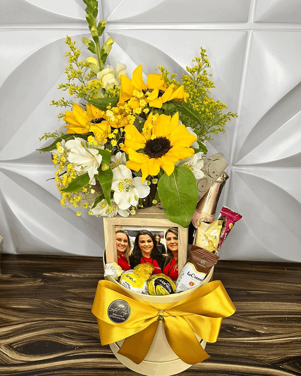 Box Flowers Girassol e mini espumante